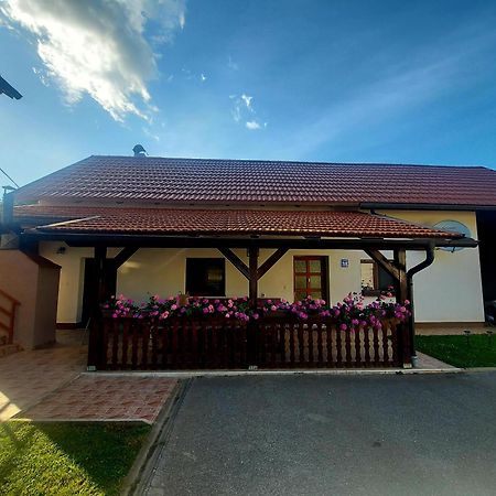 Guest House Gacka Rogic Otočac المظهر الخارجي الصورة