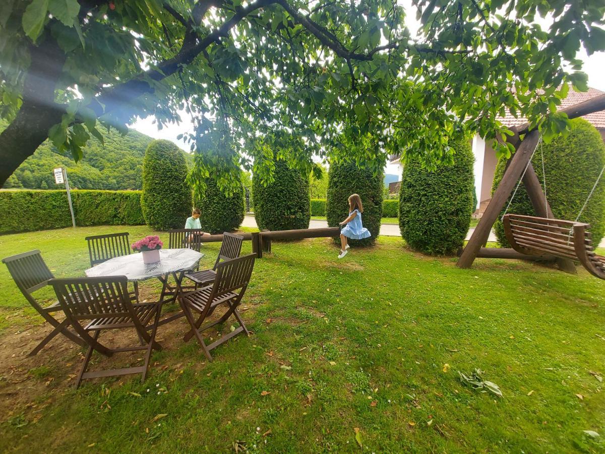 Guest House Gacka Rogic Otočac المظهر الخارجي الصورة